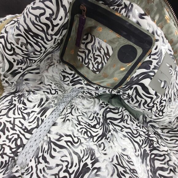 CAPP3L 15k 10K Waterproof Insulated Snowboarding Jacket Womens Large Gorpcore - Picture 13 of 15